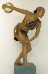 Olympic Human Statue discus thrower