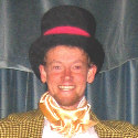 Harry Kingham - juggler from circusperformers and aurorascarnival
